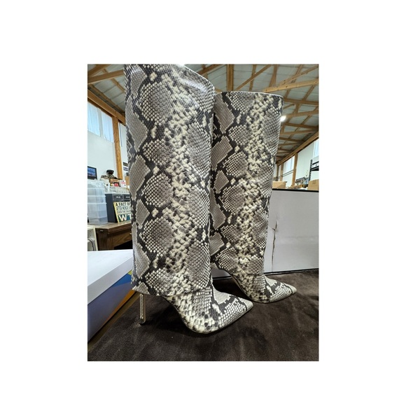 Guess Snakeskin Pattern Knee-High Boots size 9 - Picture 5 of 10